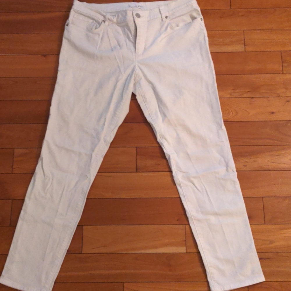 Loft Relaxed Skinny Jeans